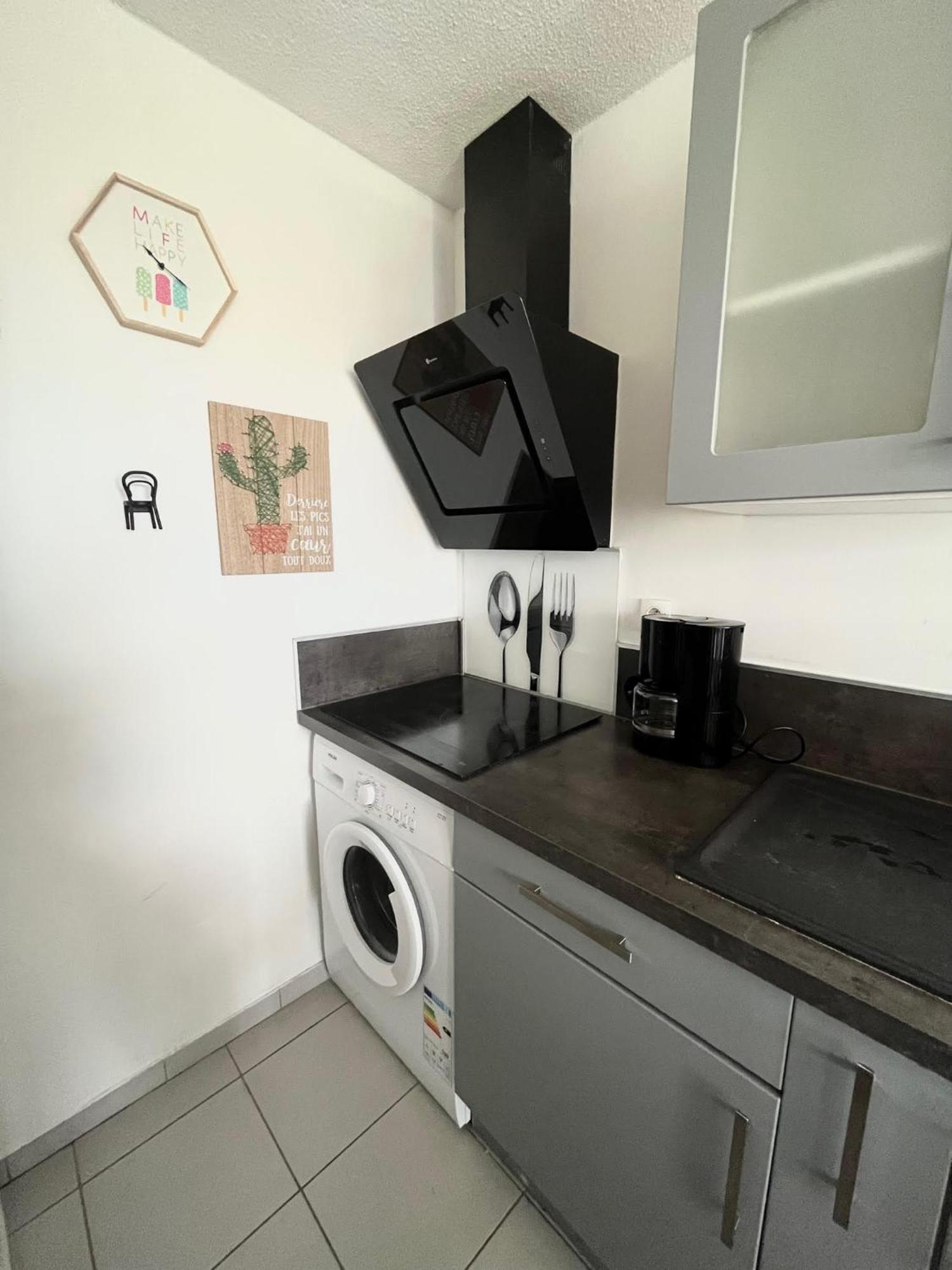 Appartement Devant La Mer + Parking Ле-Гро-дю-Руа Екстер'єр фото
