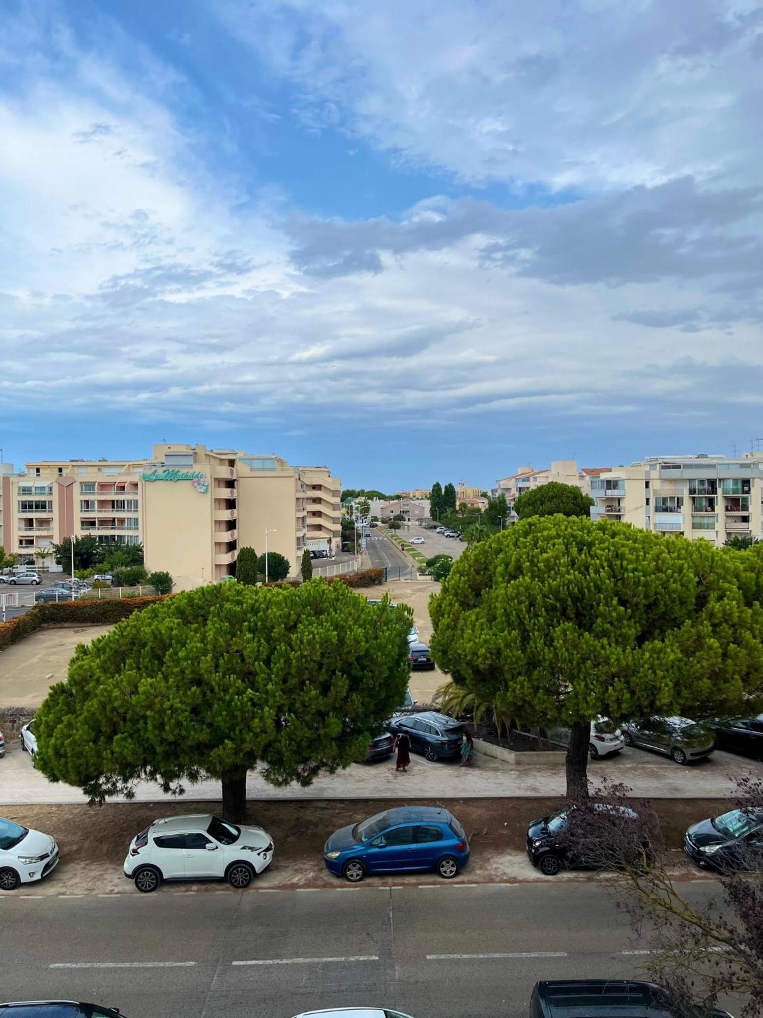 Appartement Devant La Mer + Parking Ле-Гро-дю-Руа Екстер'єр фото